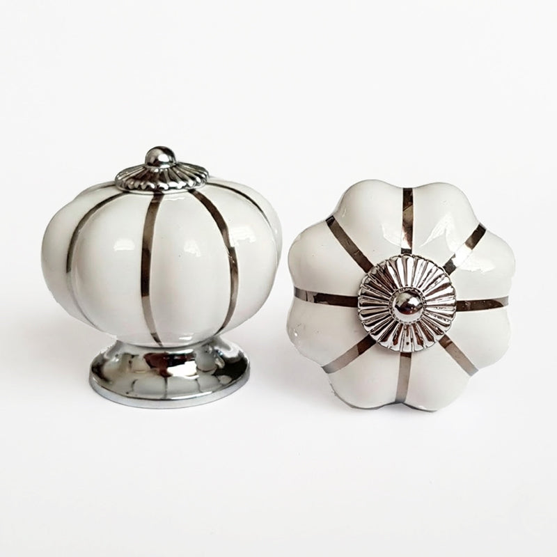 Puxador Porcelana Abóbora Branco e Cromado - C1012
