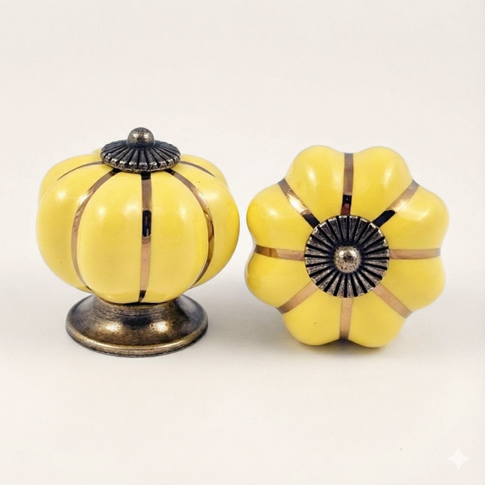 Puxador Porcelana Abóbora Amarelo Claro e Base Bronze - C1039