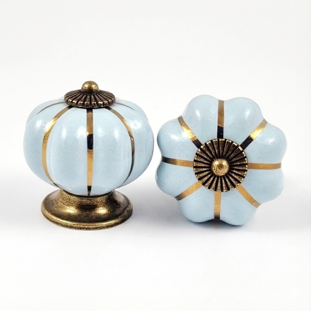 Puxador Porcelana Abóbora Azul Claro e Base Bronze - C1019