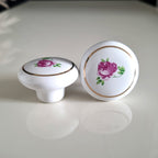 Puxador Porcelana Redondo 38mm Flor e Linha Dourada - C1154