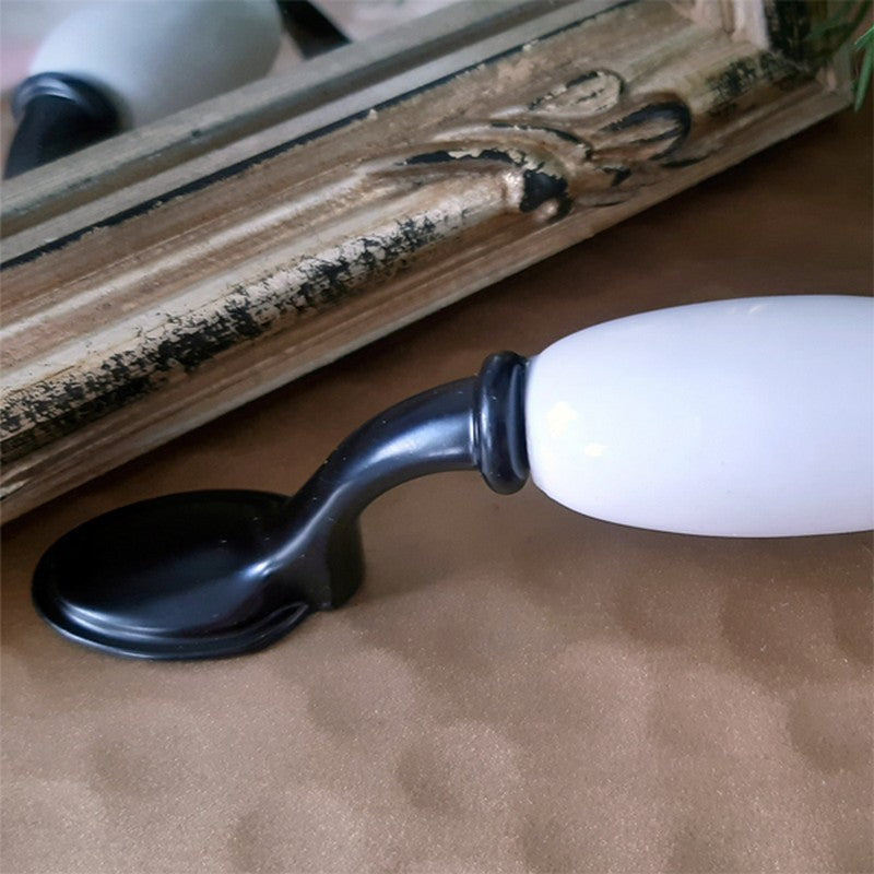 Puxador Metal e Porcelana Branca Base Preta 96mm - C1553