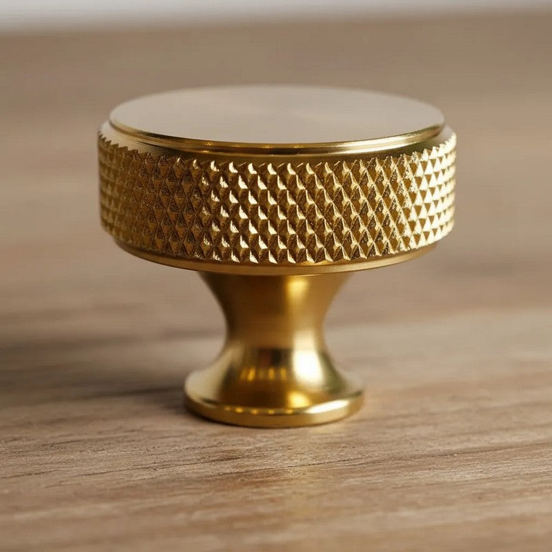 Puxador Ponto 30mm Dourado Semibrilho - C3410