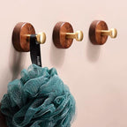 Gancho Dourado Fosco Base Madeira - C4020