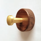 Gancho Dourado Fosco Base Madeira - C4020