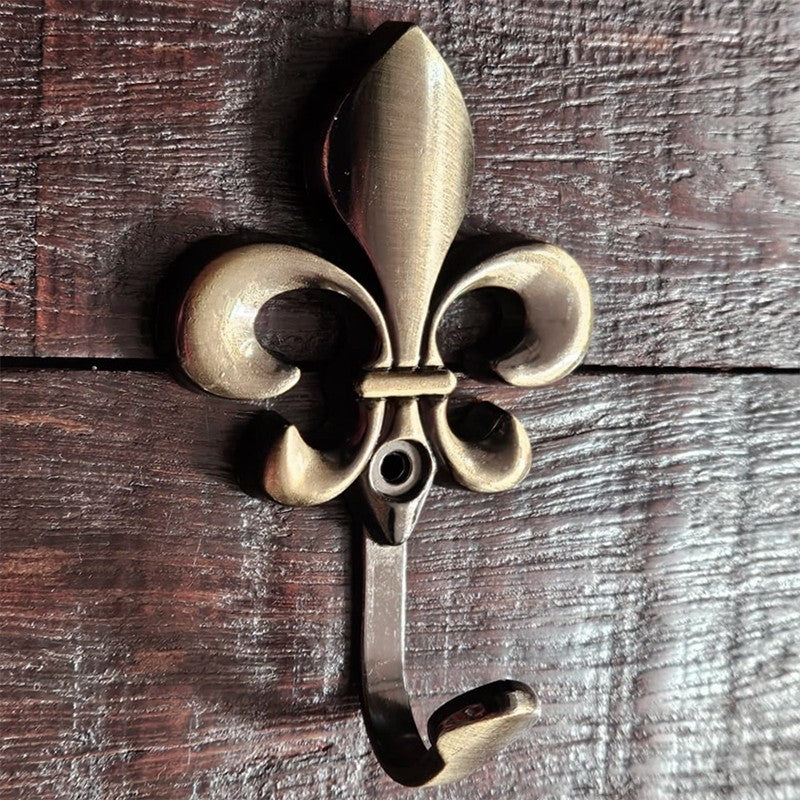 Gancho Flor de Lis Colonial Ouro Velho - C4030