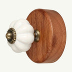 Gancho Parede Base Madeira e Porcelana Branco - C4081