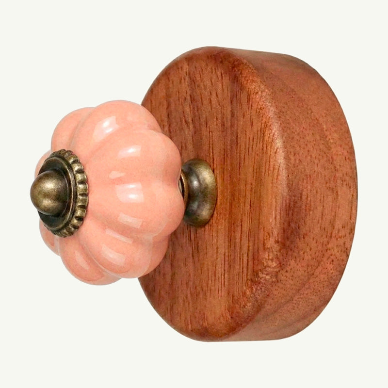 Gancho Parede Base Madeira e Porcelana Rosa - C4086