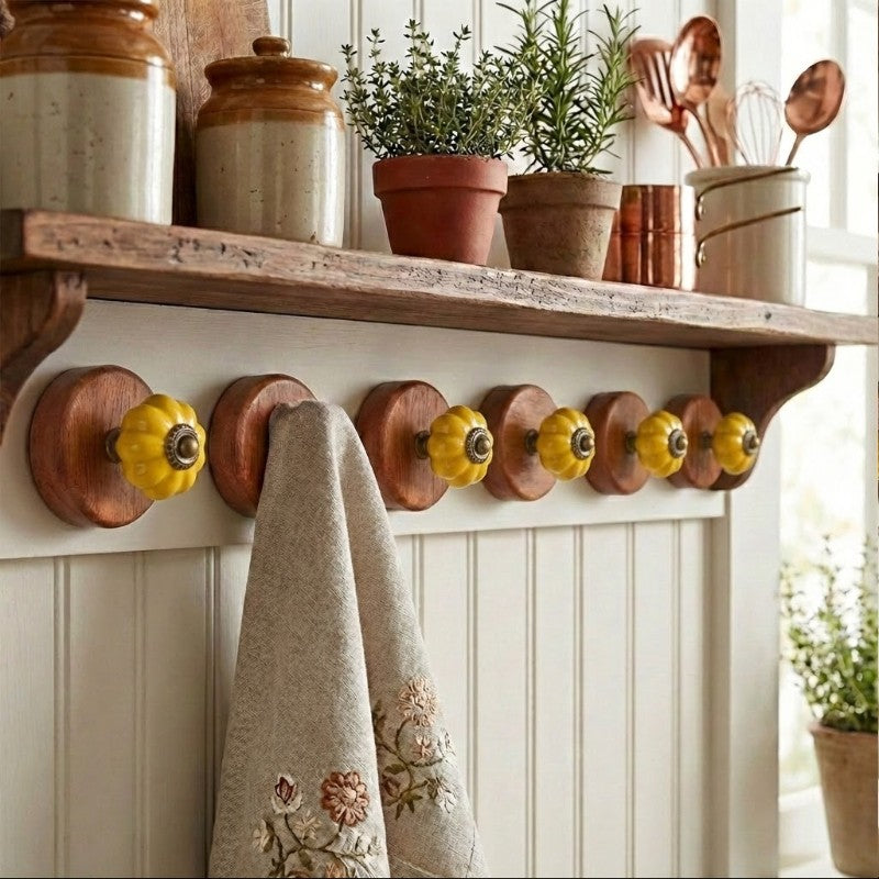 Gancho Parede Base Madeira e Porcelana Amarelo - C4089