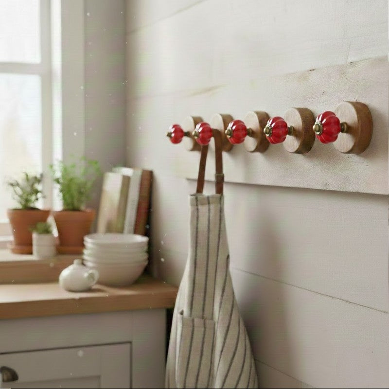 Gancho Parede Base Madeira e Porcelana Vermelho - C4090