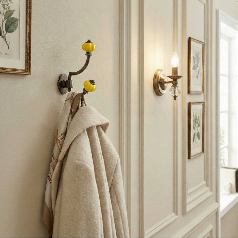 Gancho Parede Duplo de Porcelana Amarelo - C4049